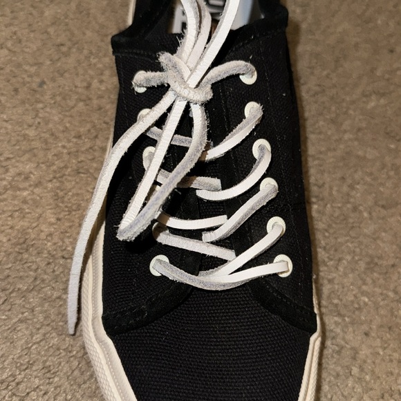 Frye Black Canvas Sneakers with Leather Shoestrings Size 7 - Picture 3 of 7